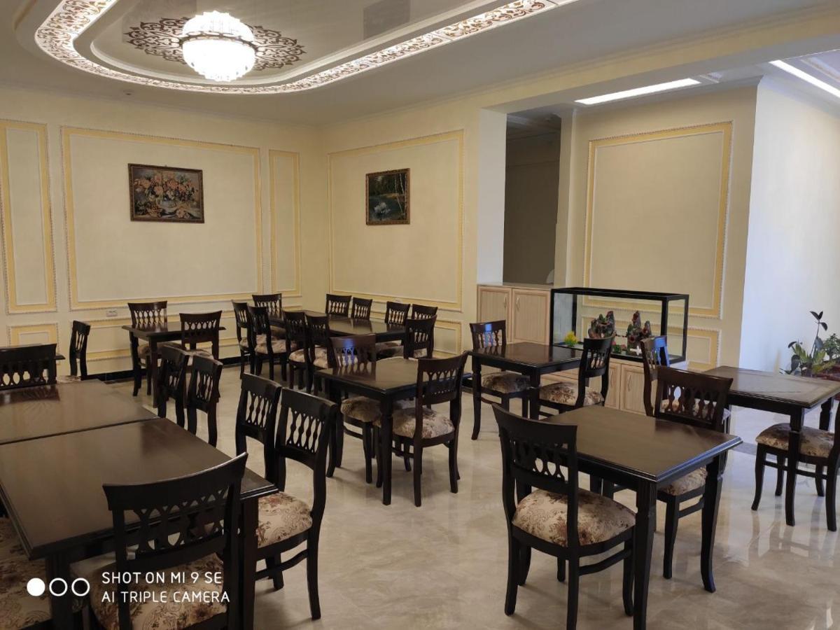 Motel Lion Urgench Ngoại thất bức ảnh